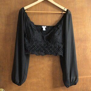 Beautiful Black Lace Crop Top with Sheer Sleeves. Women's L.